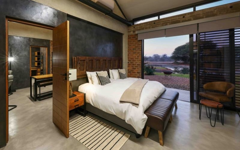Naka Safari Lodge 9